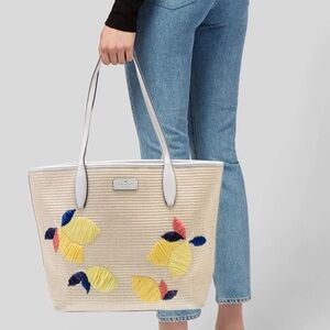 Kate Spade Tote Size Large with Zip Top Closure Cream/Multi